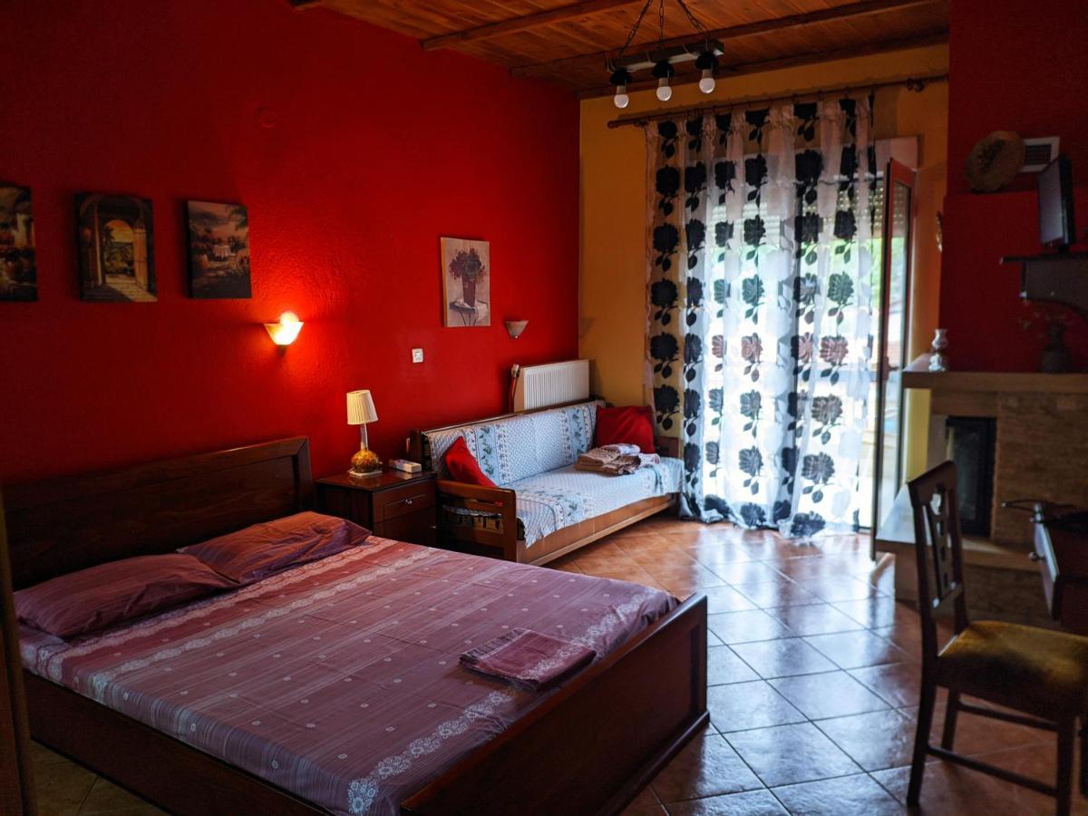 Alexandros Guesthouse Orma Luaran gambar