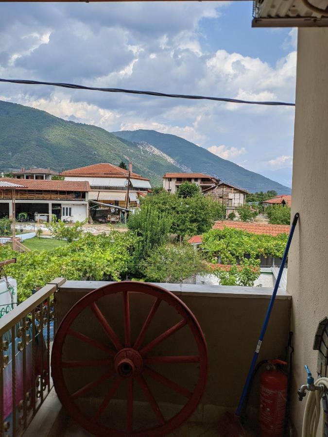 Alexandros Guesthouse Orma Luaran gambar