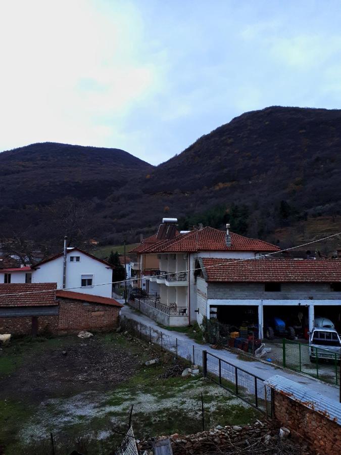 Alexandros Guesthouse Orma Luaran gambar
