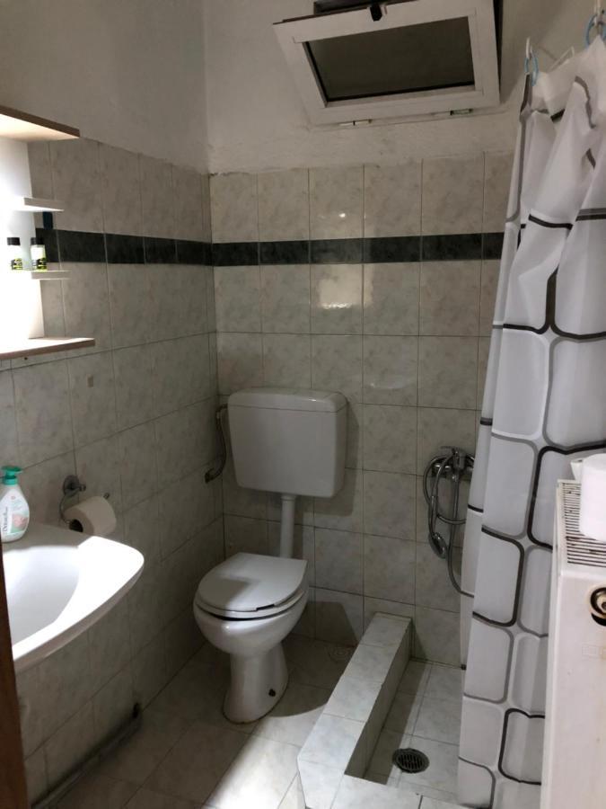 Alexandros Guesthouse Orma Luaran gambar