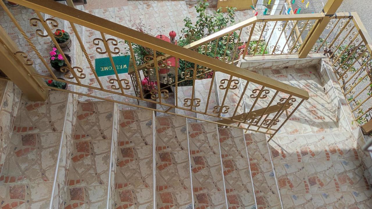 Alexandros Guesthouse Orma Luaran gambar